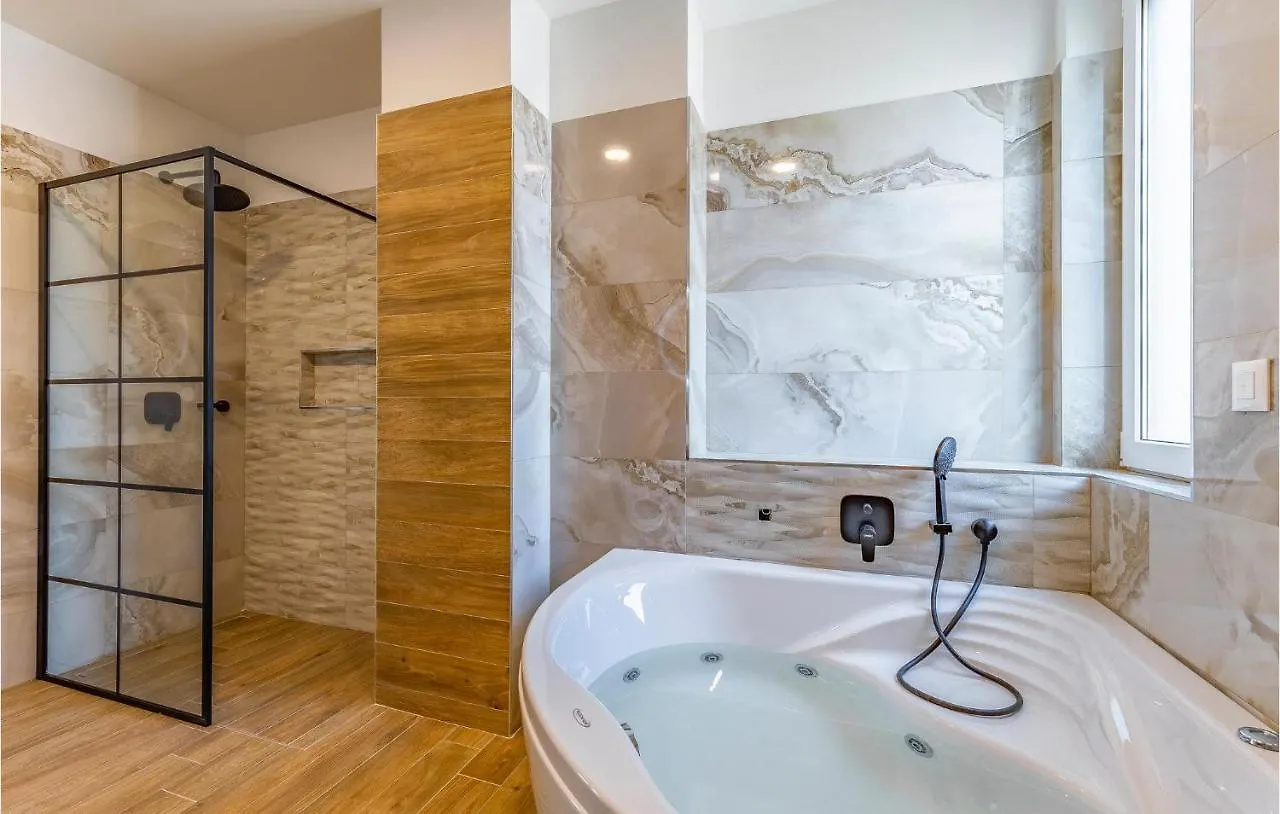 Holiday home Beautiful Home In Porec With Kitchen Croatia