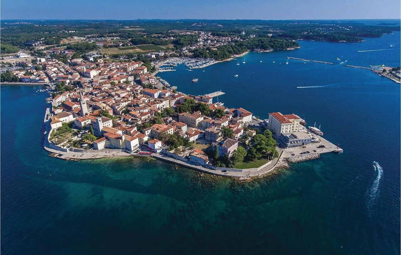 Holiday home Beautiful Home In Porec With Kitchen Croatia