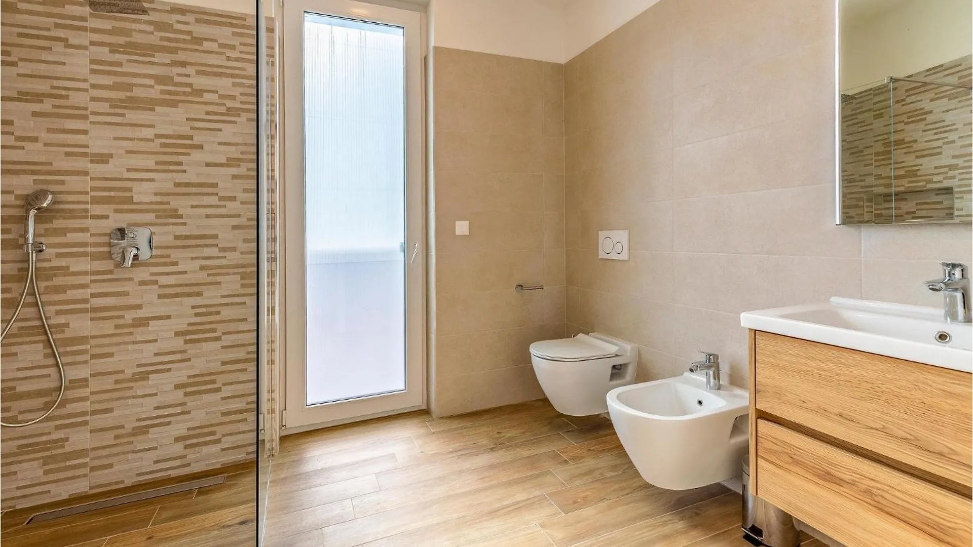 Holiday home Beautiful Home In Porec With Kitchen