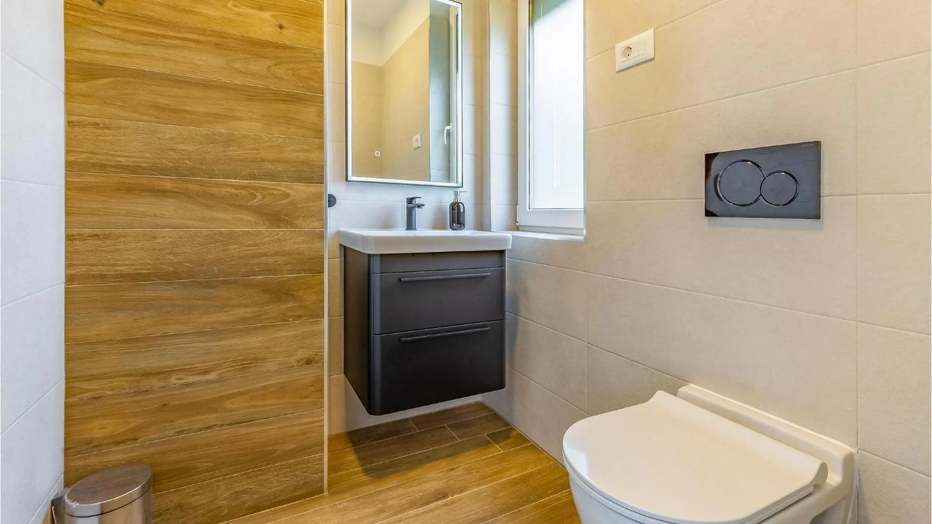 Beautiful Home In Porec With Kitchen