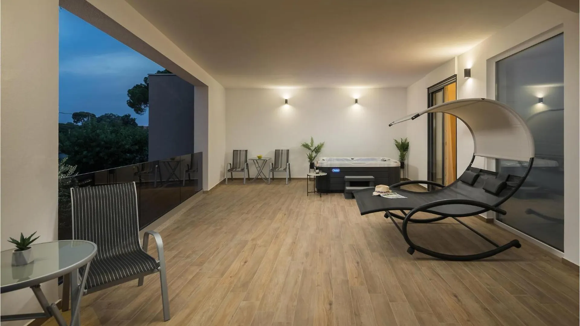 Beautiful Home In Porec With Kitchen