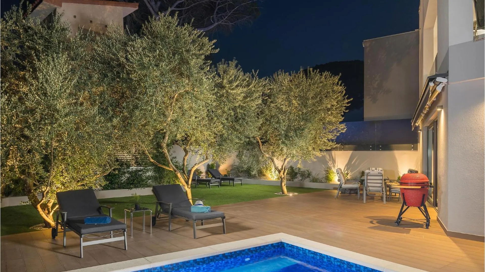 Beautiful Home In Porec With Kitchen Holiday home