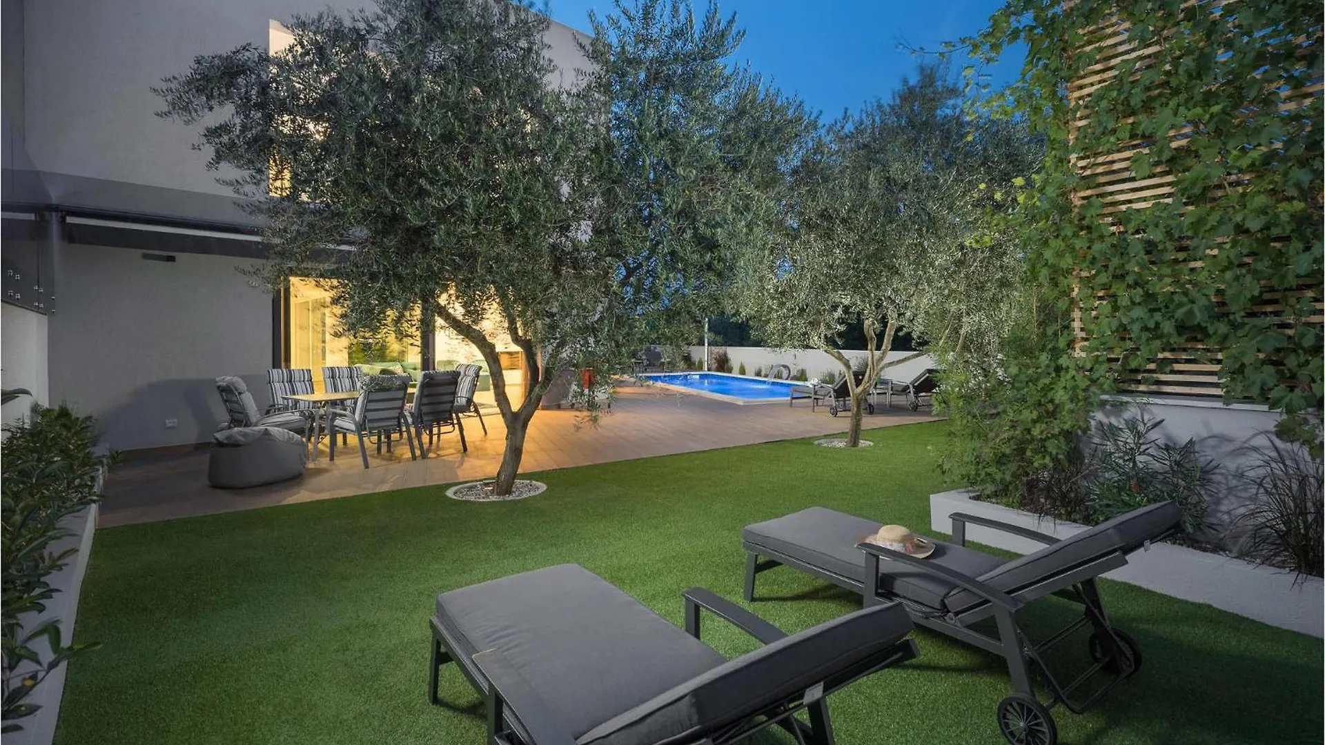 Beautiful Home In Porec With Kitchen Holiday home